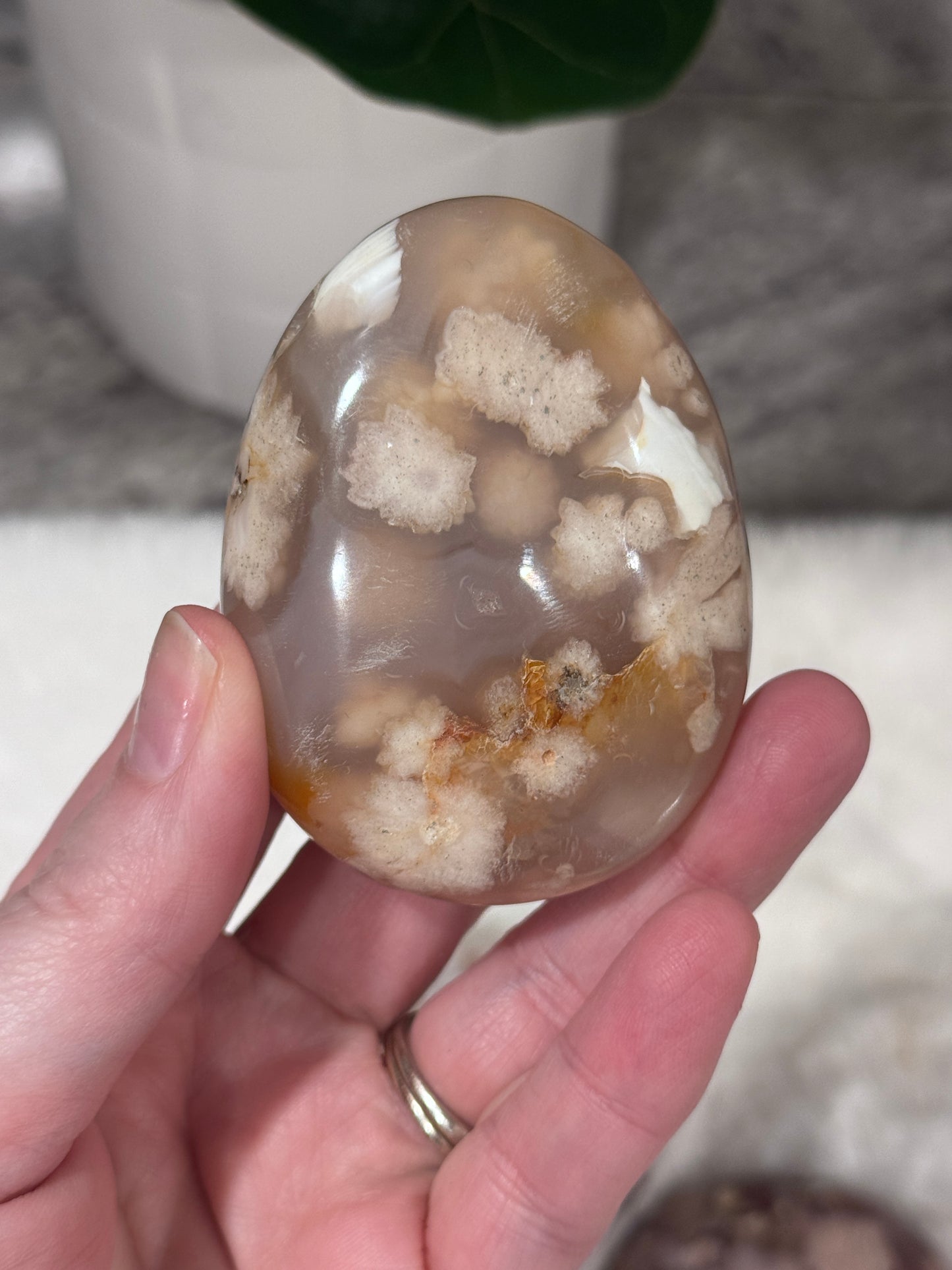 Flower Agate Palm Stone
