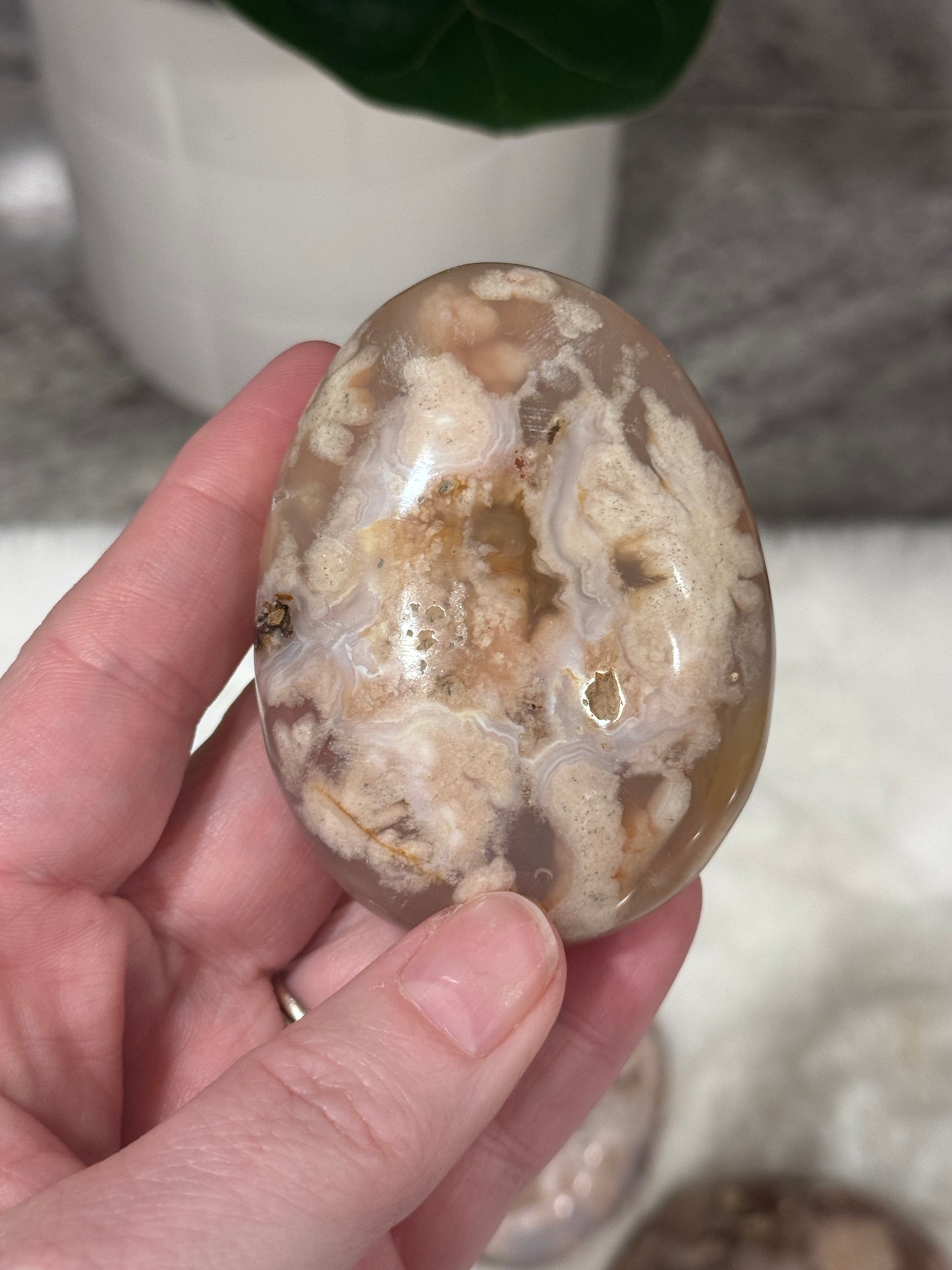Flower Agate Palm Stone