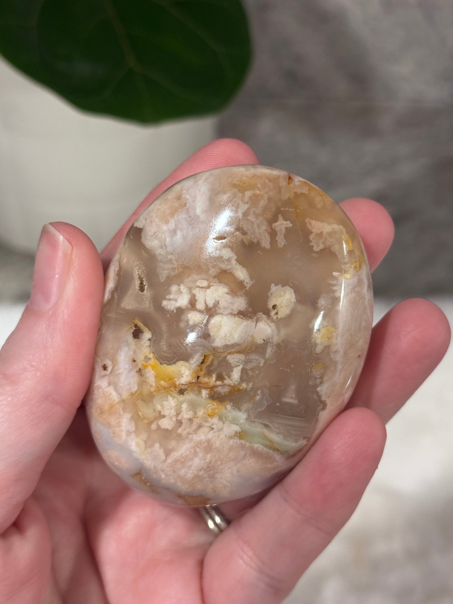Flower Agate Palm Stone