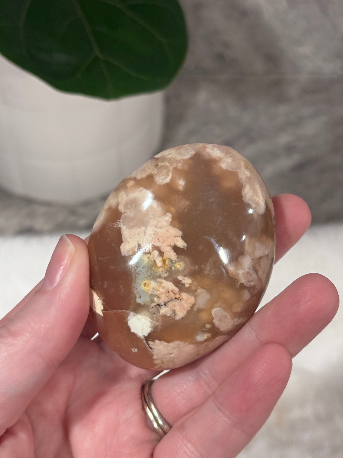 Flower Agate Palm Stone