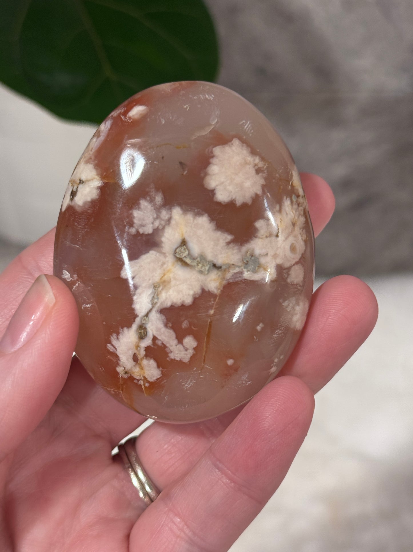 Flower Agate Palm Stone