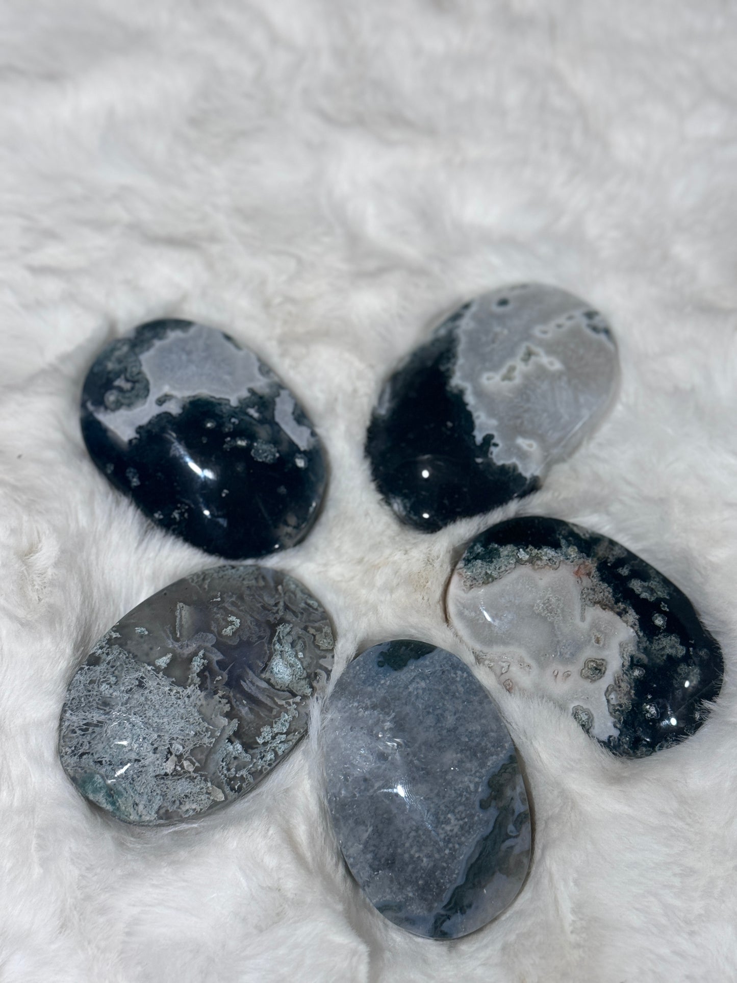 Moss Agate Palm Stone