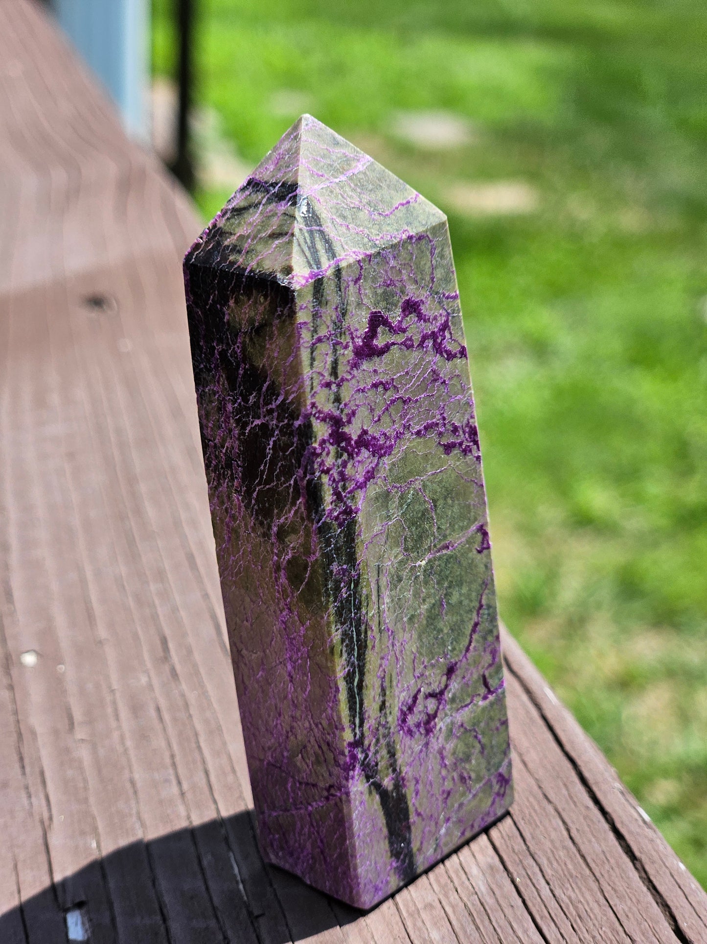 Atlantisite Stichtite Tower