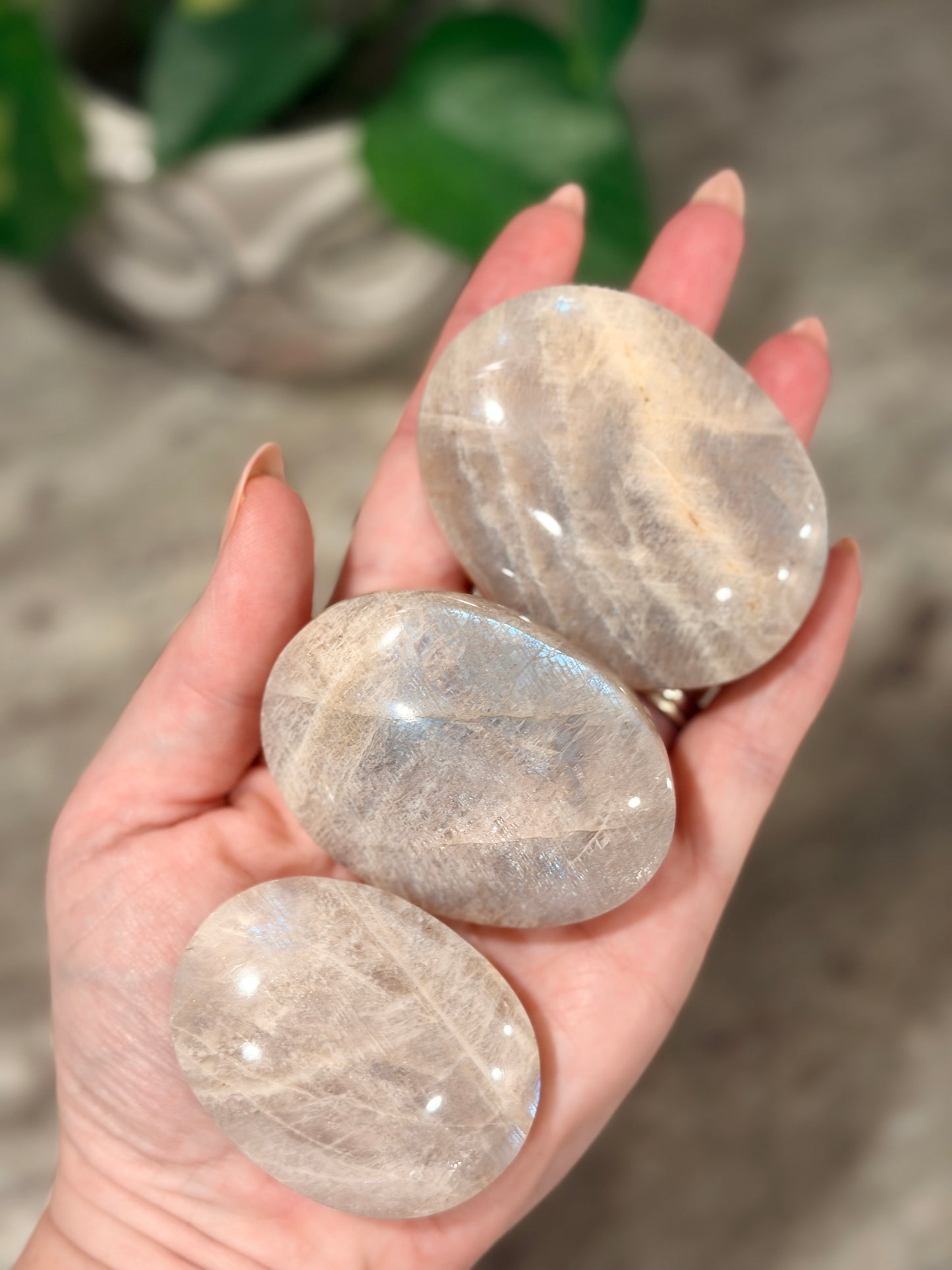 Moonstone Palm Stone