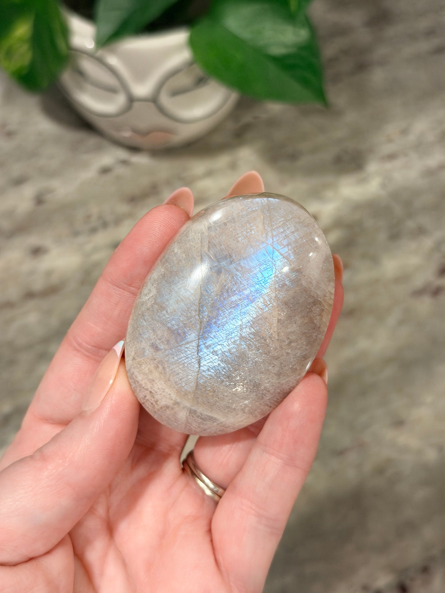 Moonstone Palm Stone