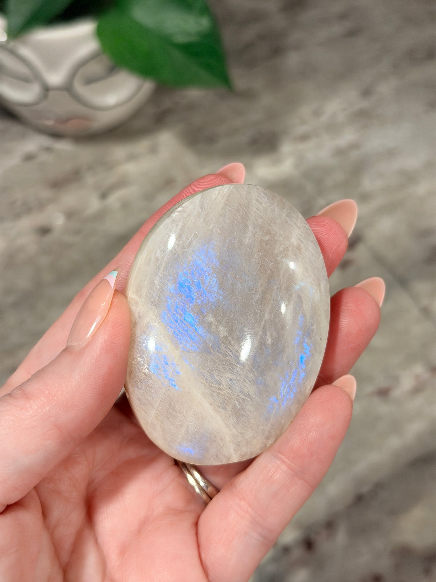 Moonstone Palm Stone