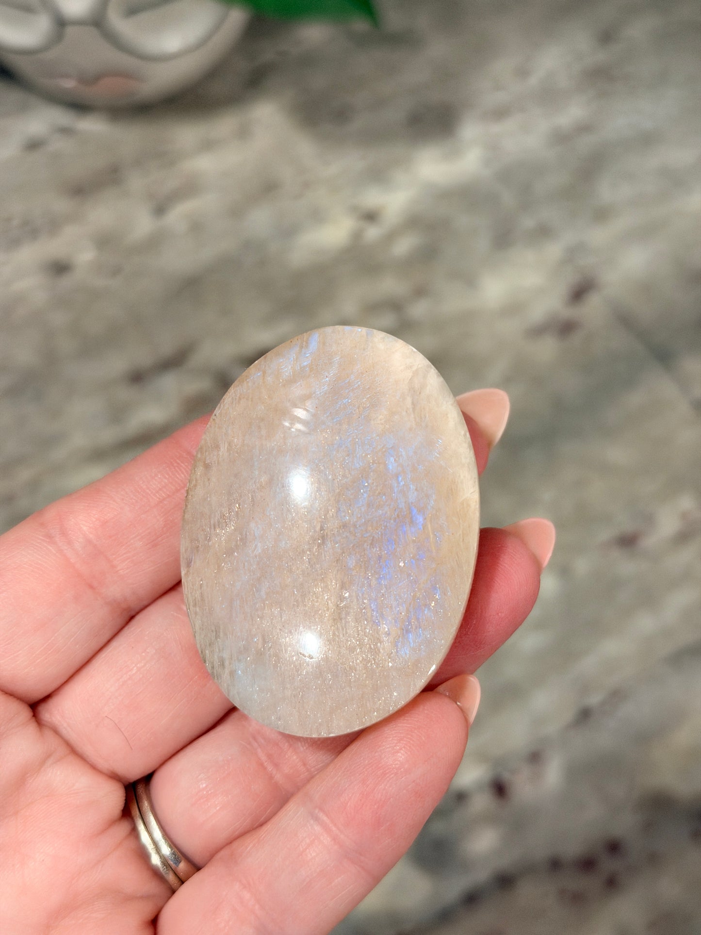 Moonstone Palm Stone