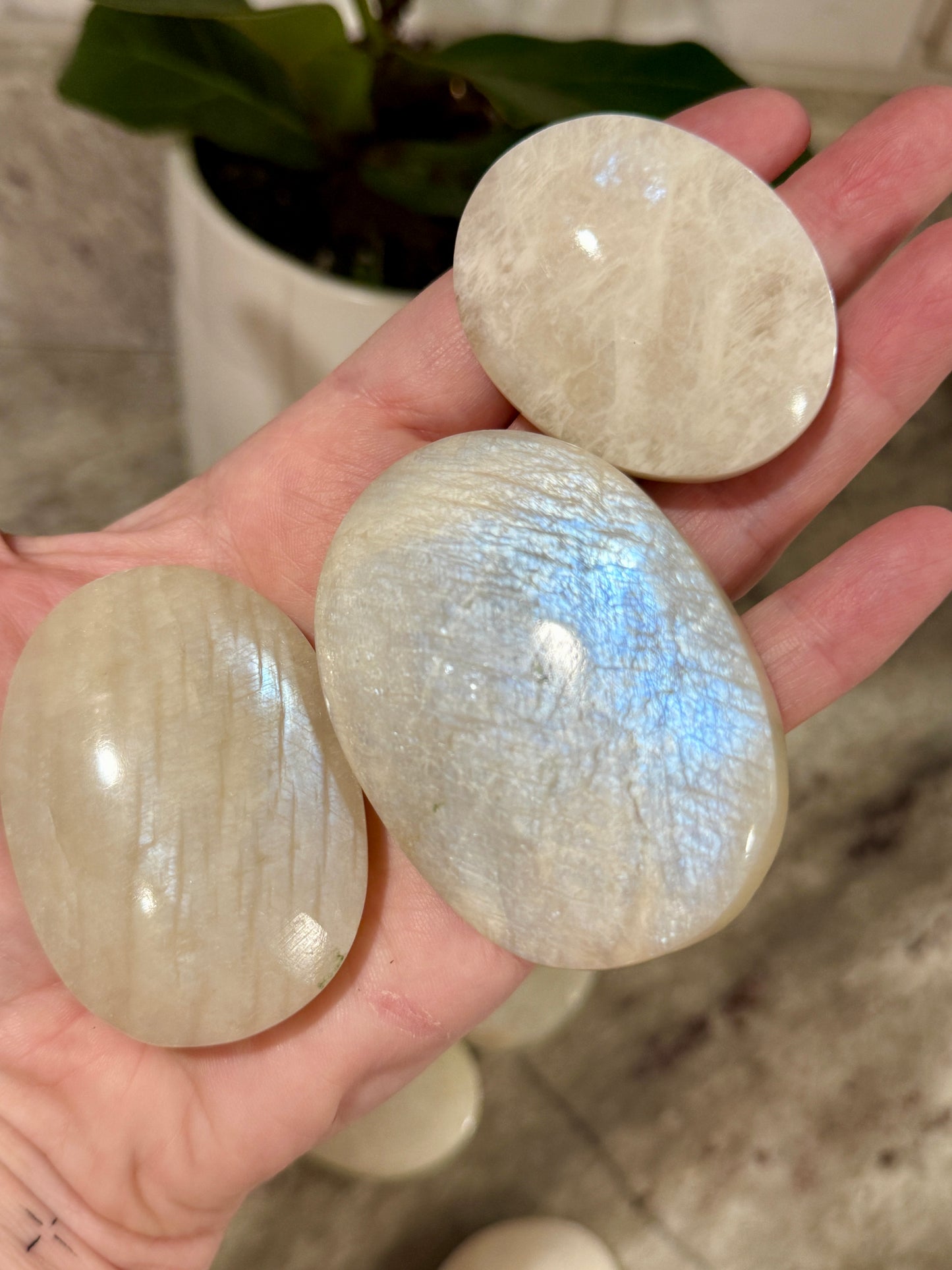Moonstone Palm Stone