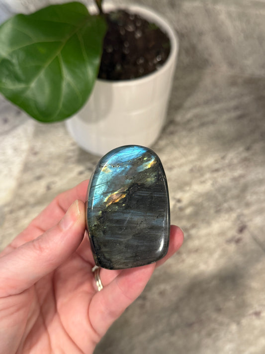 Labradorite Free Form