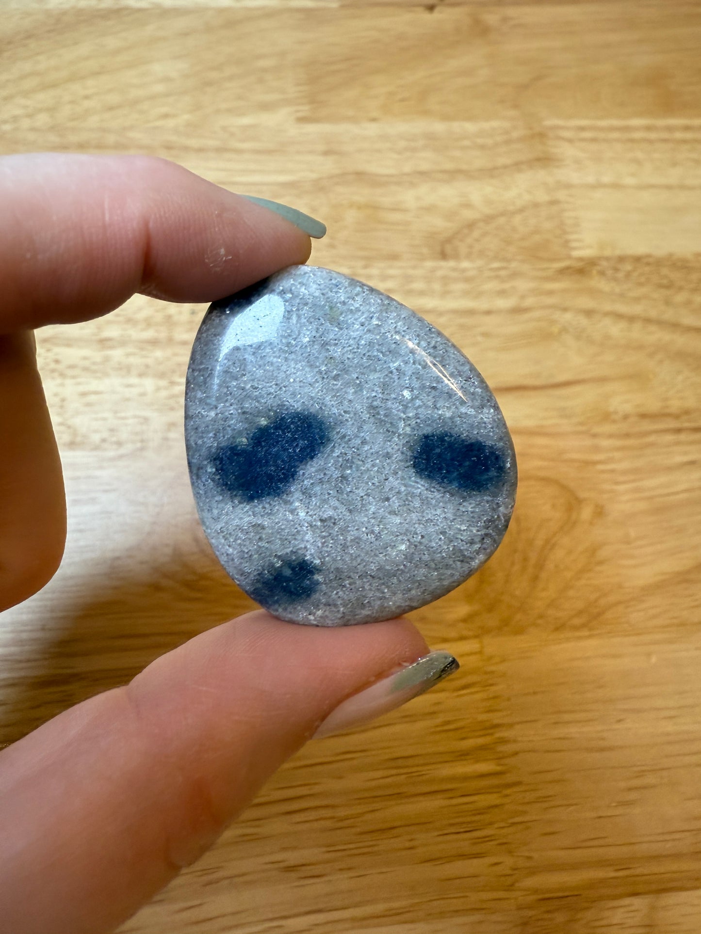 Apatite in Cleavelandite Flat Mini Palm Stone